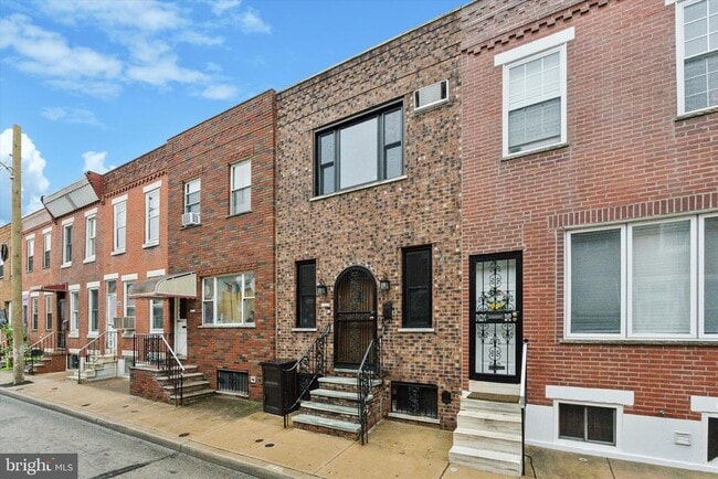 1142 Tree St in Philadelphia, PA - Foto de edificio - Building Photo