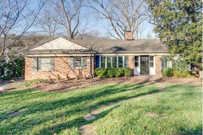 property at 2817 White Oak Dr
