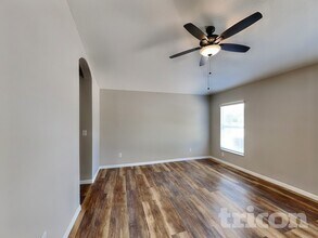 13928 Reindeer Cir in Hudson, FL - Foto de edificio - Building Photo