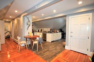 32 Mapleton St, Unit 3 in Boston, MA - Building Photo