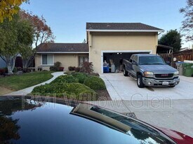 355 Curie Dr in San Jose, CA - Building Photo