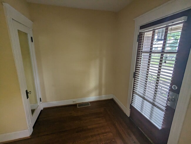 3827 Millsbrae Ave in Cincinnati, OH - Building Photo - Building Photo