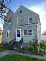 5462 State Rd in Parma, OH - Building Photo