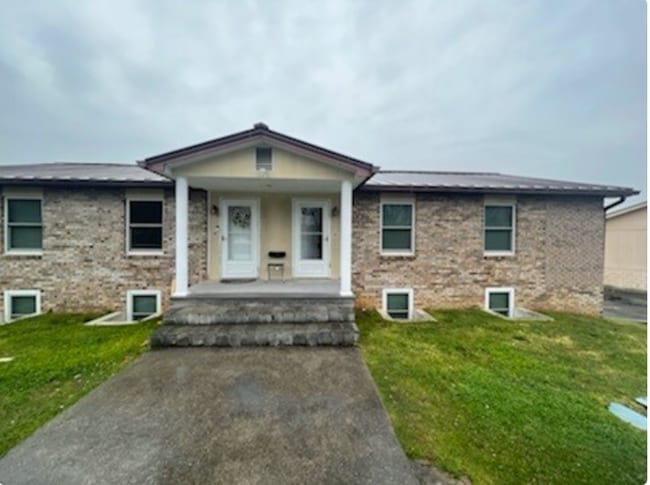 property at 119 Ridgecrest Cir