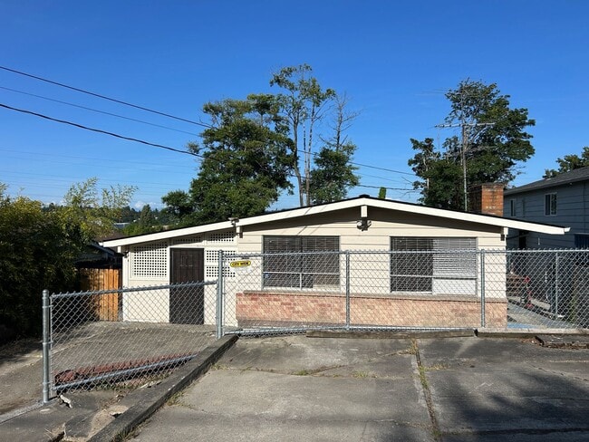 property at 7226 33rd Ave S