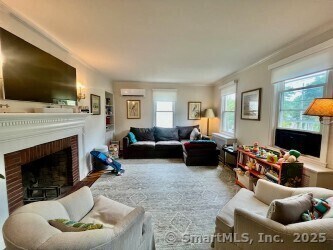 89 Forest St in New Canaan, CT - Building Photo - Building Photo