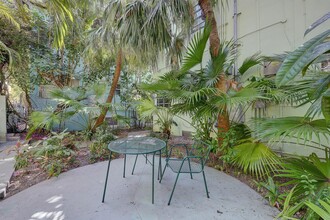 1571 Pennsylvania Ave, Unit 4S in Miami Beach, FL - Building Photo - Building Photo