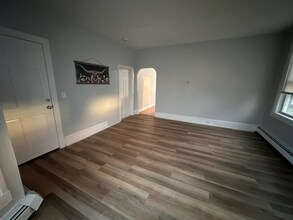 30 Hawthorne St in Providence, RI - Foto de edificio - Building Photo