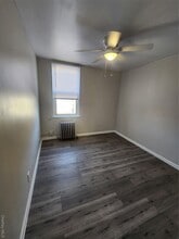 82-03 Myrtle Ave in Queens, NY - Building Photo - Building Photo