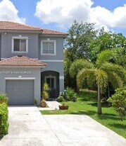 8706 NW 38th Dr in Coral Springs, FL - Building Photo