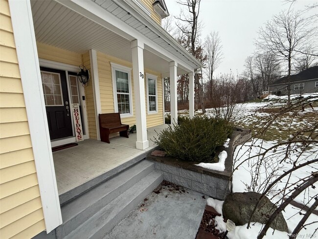 30 Copper Rock Rd in Walden, NY - Building Photo - Building Photo