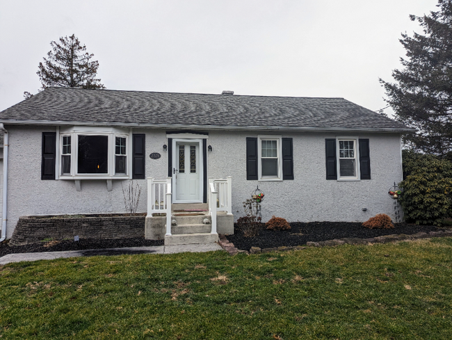 property at 2371 New Hanover Square Rd