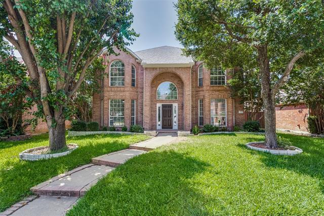 property at 2320 Cimmaron Dr