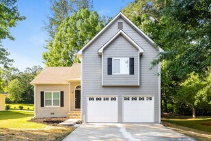 821 River Mist Dr in Jonesboro, GA - Building Photo