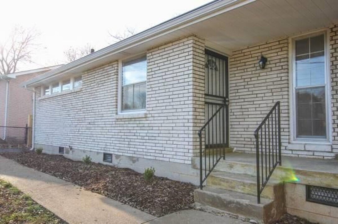 439 Capri Dr in Nashville, TN - Building Photo