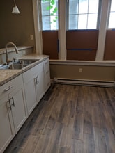 72 William St, Unit Apt B in Pittston, PA - Building Photo - Building Photo