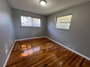 4222 Wright Ave in St. Ann, MO - Building Photo - Building Photo