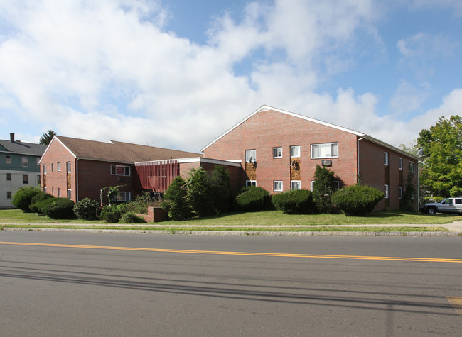 8 Hayes St in New Britain, CT - Foto de edificio - Building Photo