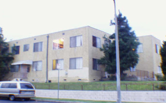 4603--4605 Oakwood Ave Apartments