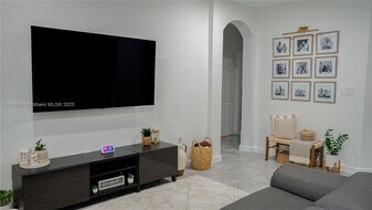 134 SE 28th Ter in Homestead, FL - Building Photo
