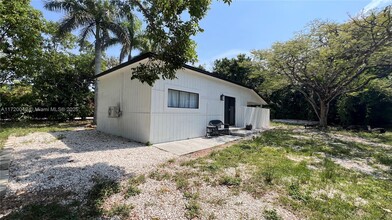 19675 SW 264th St in Homestead, FL - Building Photo - Building Photo