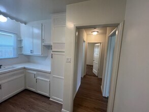 2205 Grand Ave in Long Beach, CA - Building Photo - Building Photo