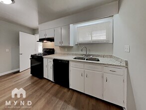 5016 Scenic View Dr in Irondale, AL - Building Photo - Building Photo