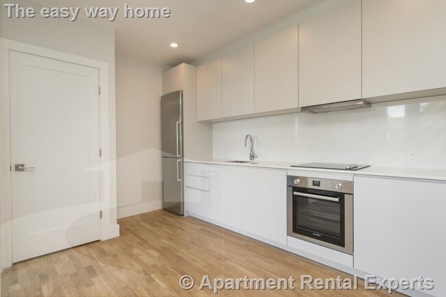 138 Highland Ave in Somerville, MA - Foto de edificio - Building Photo