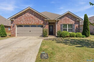 121 Balboa Rd in Meridianville, AL - Building Photo