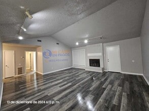 124 Candlelight Ln in Livingston, TX - Building Photo - Building Photo