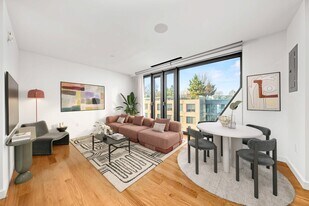 123 Melrose St, Unit 450 in Brooklyn, NY - Building Photo