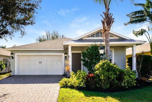 property at 11826 Forest Park Cir