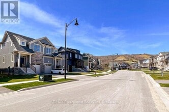 212 Courtland St in Blue Mountains, ON - Building Photo - Building Photo