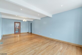 46 King St in Nutley, NJ - Building Photo - Building Photo