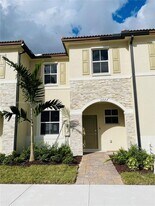 2667 SE 28th Dr in Homestead, FL - Building Photo