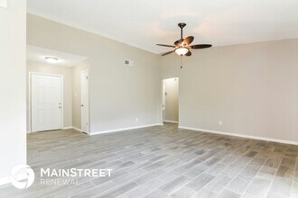 17606 Shadyside Cir in Lutz, FL - Building Photo - Building Photo