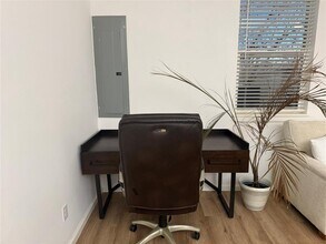 573 S Fretz Ave in Edmond, OK - Building Photo - Building Photo