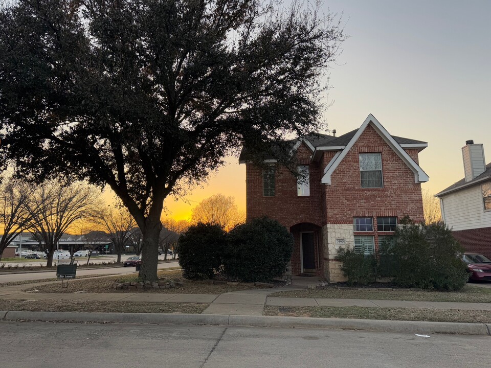 3105 Rustic Meadows Dr in Bedford, TX - Building Photo
