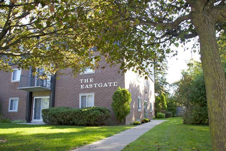 Westgate & Eastgate Apartments in Strathroy-Caradoc, ON - Building Photo