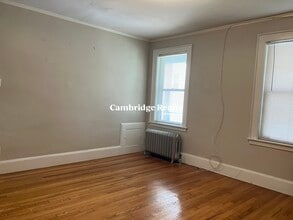 93 Hillside Rd, Unit 2 in Watertown, MA - Building Photo - Building Photo