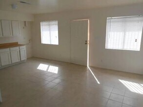 2903 E Wier Ave, Unit 3 in Phoenix, AZ - Foto de edificio - Building Photo