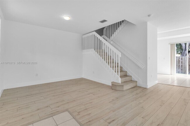 925 SW 152nd Ct in Miami, FL - Building Photo - Building Photo