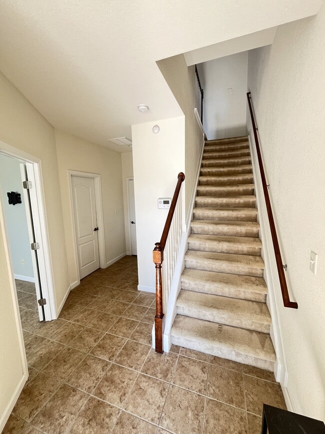 212 Aqua Ct in Hampton, VA - Building Photo - Building Photo