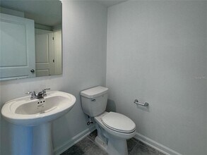 2533 Skyline Lp in Kissimmee, FL - Building Photo - Building Photo