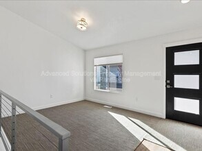 7411 S Drake Pk Ct in West Jordan, UT - Building Photo - Building Photo