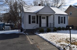 69 Melrose Ave in New Windsor, NY - Building Photo