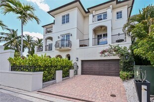 433 5th St S in Naples, FL - Building Photo
