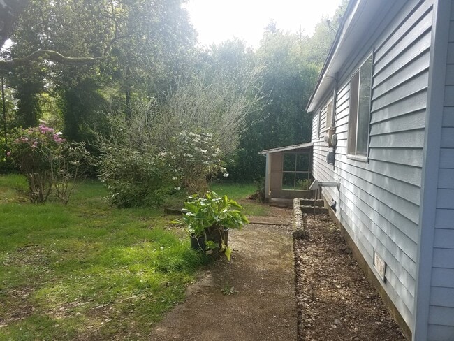 90921 Libby Ln in Coos Bay, OR - Building Photo - Building Photo