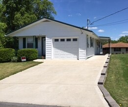 214 Maryland Ave in Westover, WV - Building Photo - Building Photo