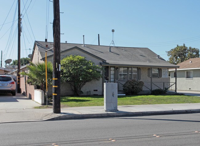 4636-4640 Live Oak St in Cudahy, CA - Building Photo - Building Photo